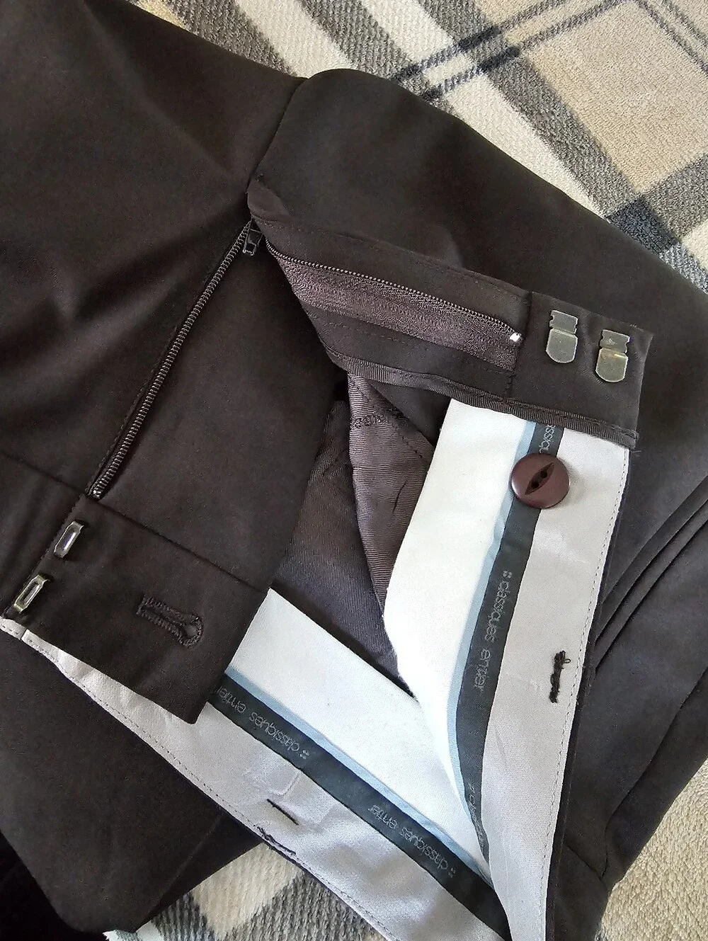 Wide-Leg Brown Dress Pants with Front Pleats - Picture 8 of 13